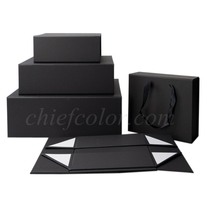 Easy Black Luxury Retail Packaging Box Magnetic Closure